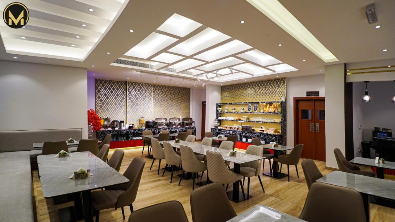 Muscat Express Hotel エクステリア 写真