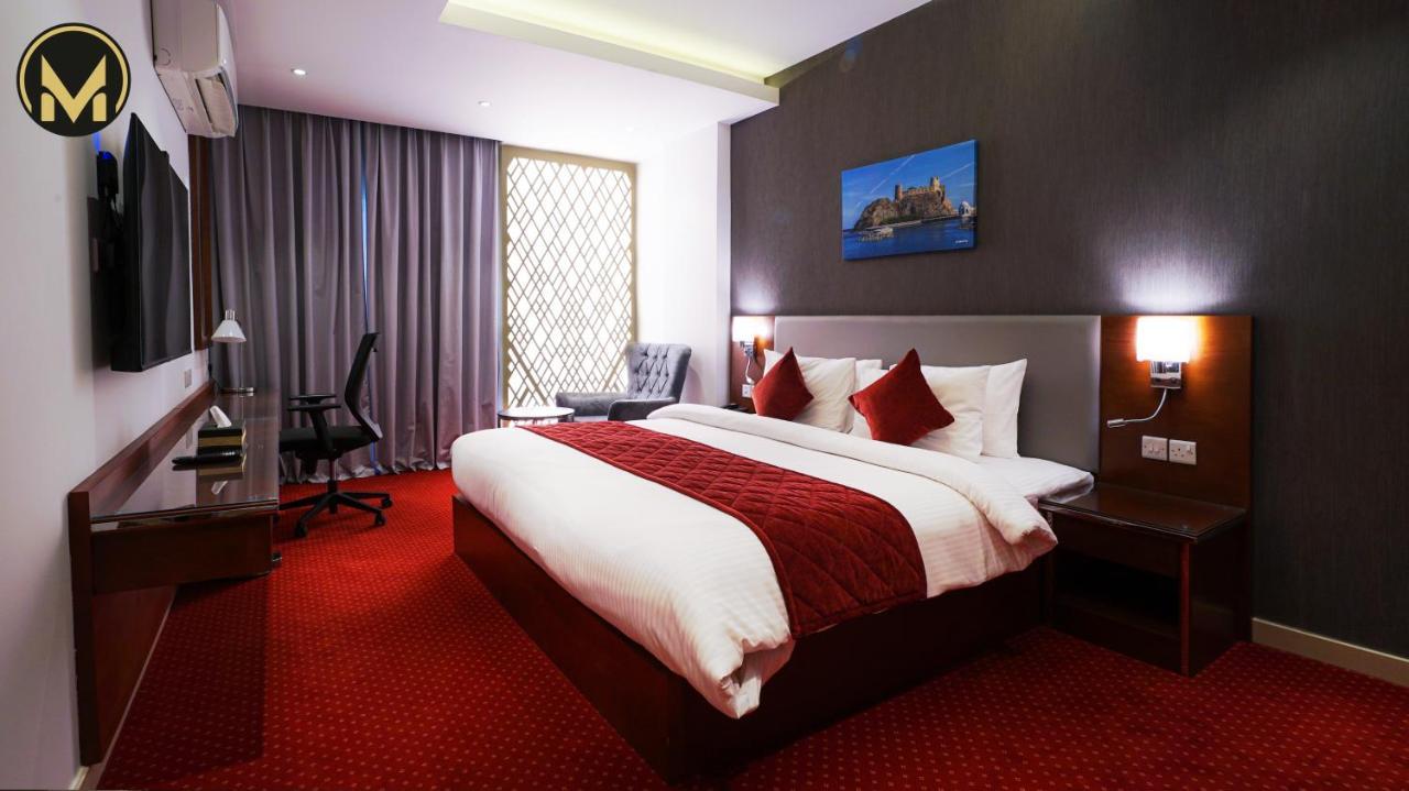 Muscat Express Hotel エクステリア 写真